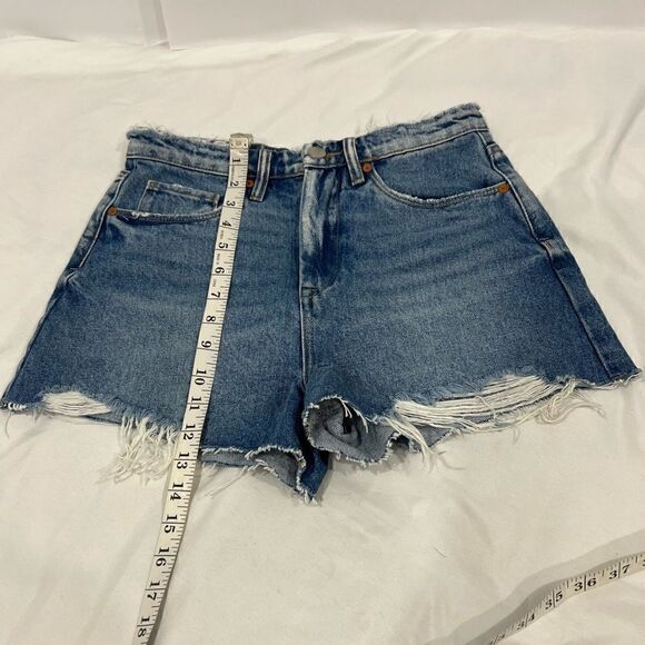 Blank NYC distress high denim shorts size 27 - Picture 4 of 6